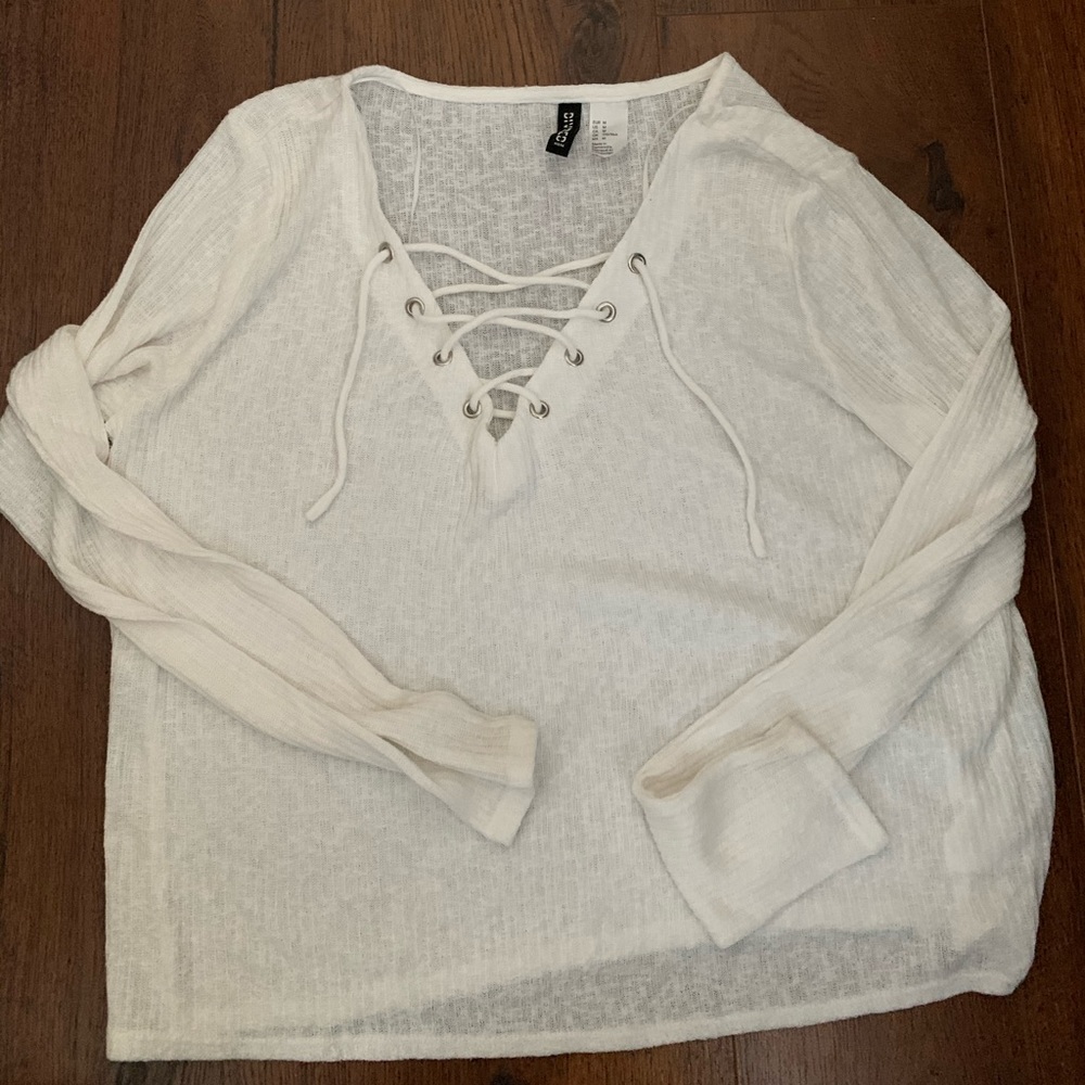 almost new white long sleeve